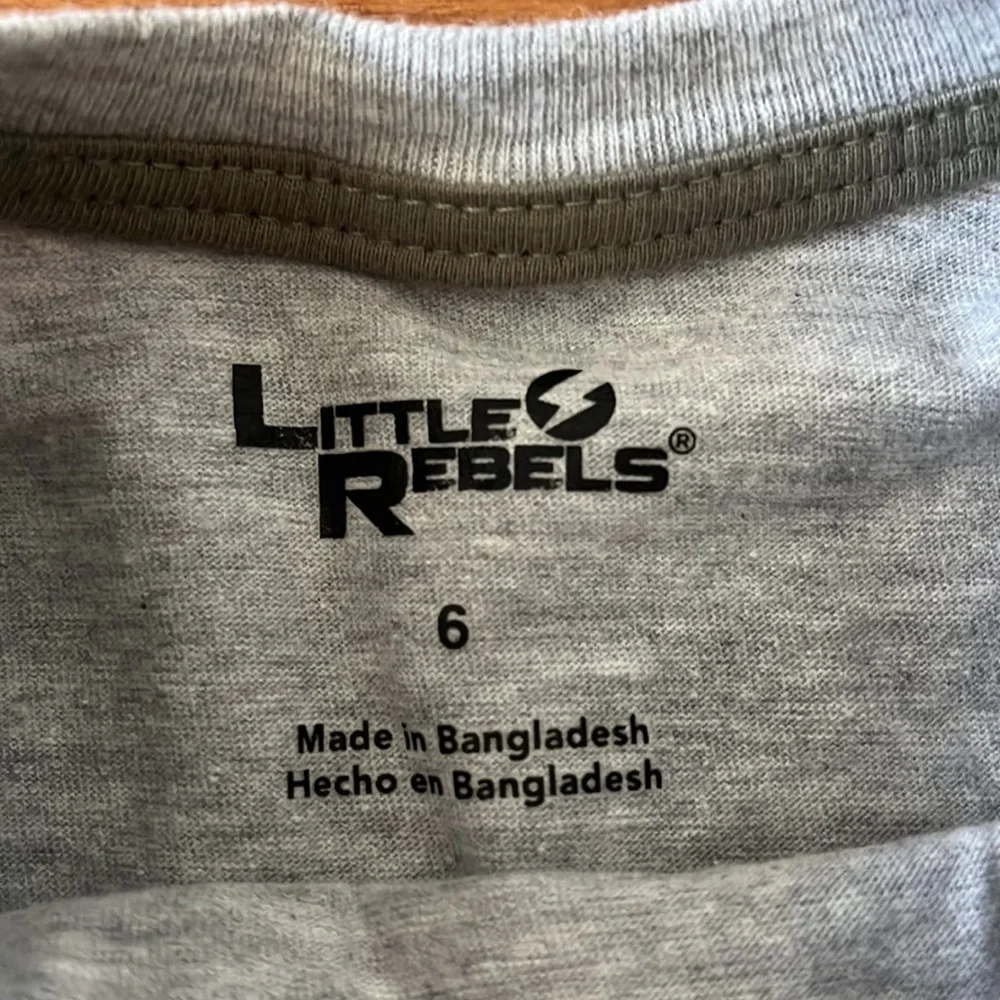 NWT Little Rebels Matching Set Fleece Sweatshirt Shirt Pants Size 6T